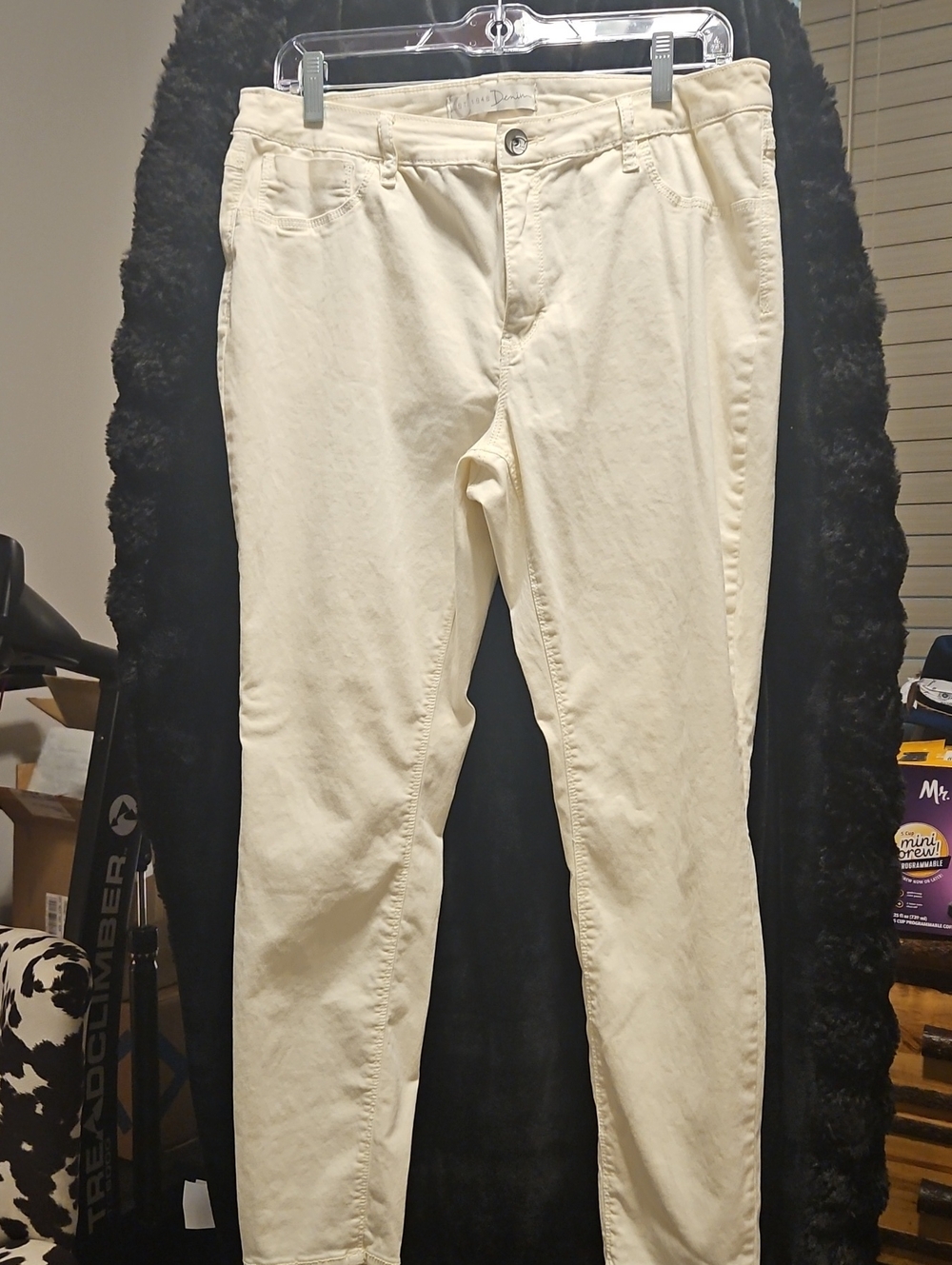 Pale Yellow Straight-Leg Pants